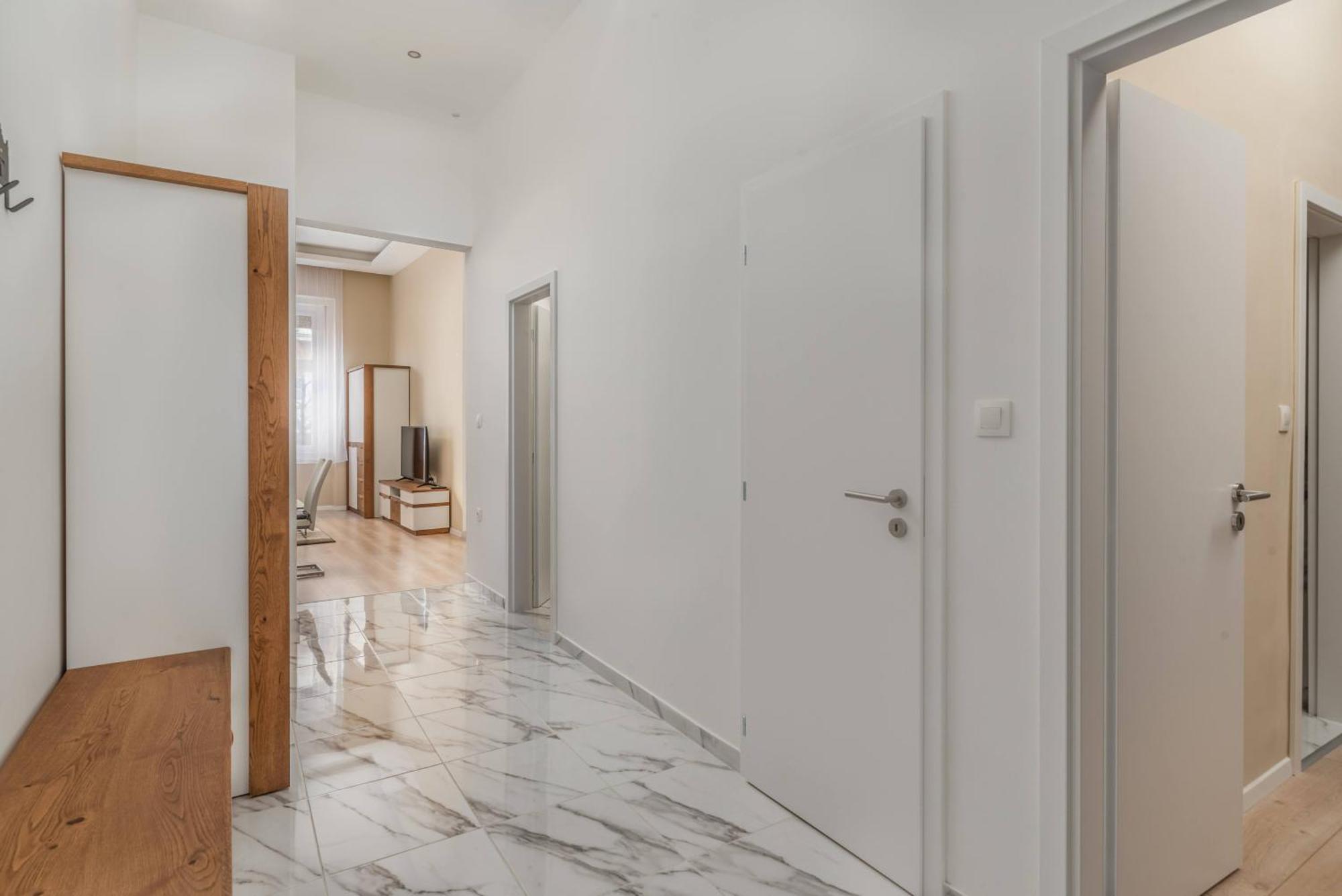 Apartment With 2 Bedrooms Near Gellert Thermal Bath Budapest Eksteriør bilde